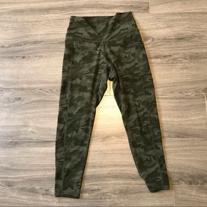 Colorfulkoala Camo 7/8 leggings